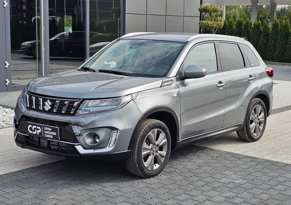 Suzuki Vitara cena 29900 przebieg: 4243, rok produkcji 2022 z Nasielsk małe 781